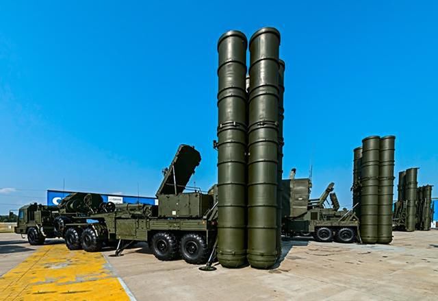 美国即将在叙利亚开战之际,俄罗斯这个邻居彻