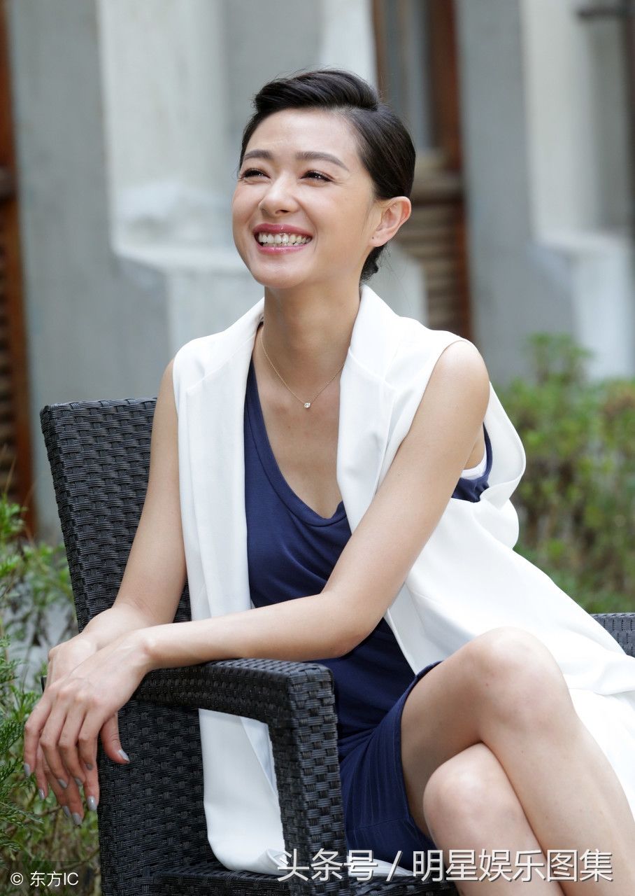 电视剧《脱身》的女主角,万茜气质优雅动人