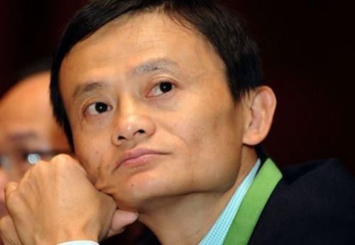 股票大跌马化腾损失900多亿,首富位子不保,网