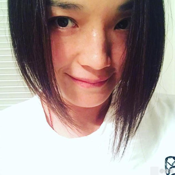舒淇大胆剪短发晒新造型 遗憾减重没有剪发轻松