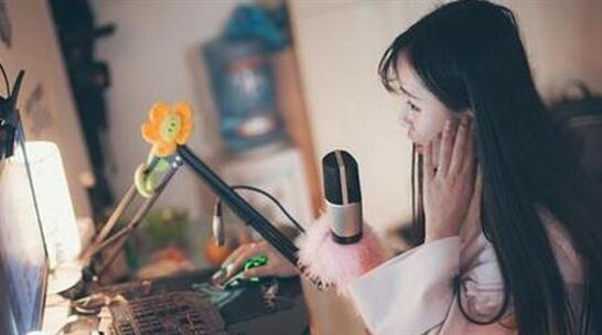 直播平台靠什么赚钱?