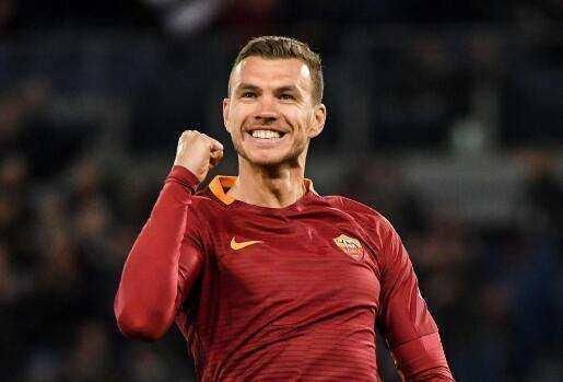 奇葩!他被称为足坛最强壮球员,因不能吃鸡拒绝