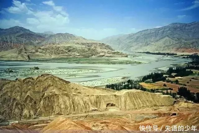 中国唯一白人民族,说伊朗语言,守卫中国边疆长