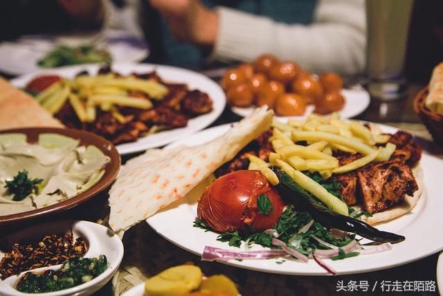 科威特第纳尔_科威特人均工资(2)