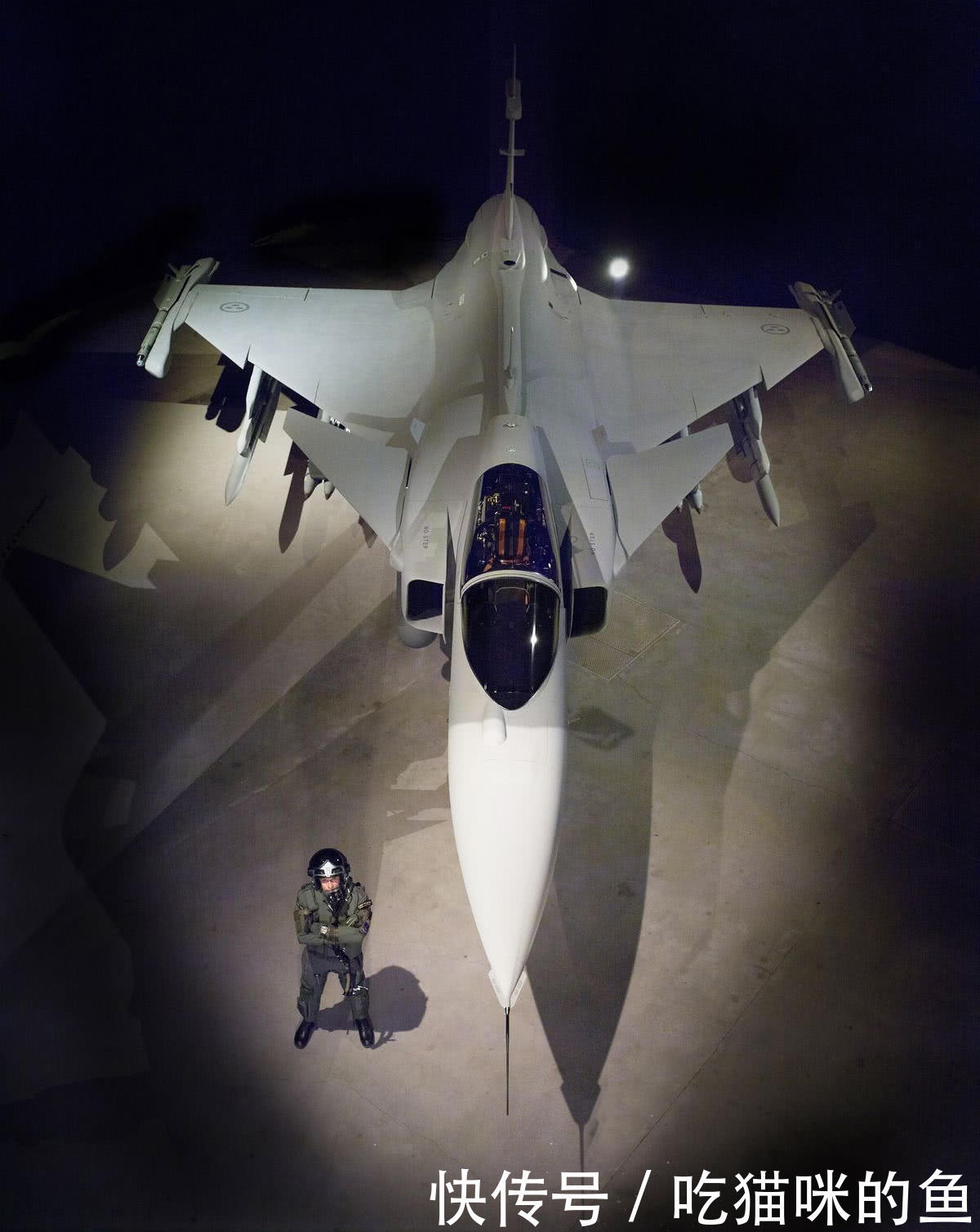 被全世界误解最深的战斗机!单价降至冰点,战