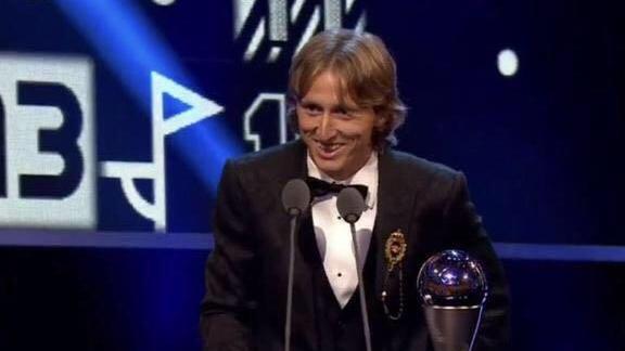 足联盛典颁奖:莫德里奇获足球先生,姆巴佩再得