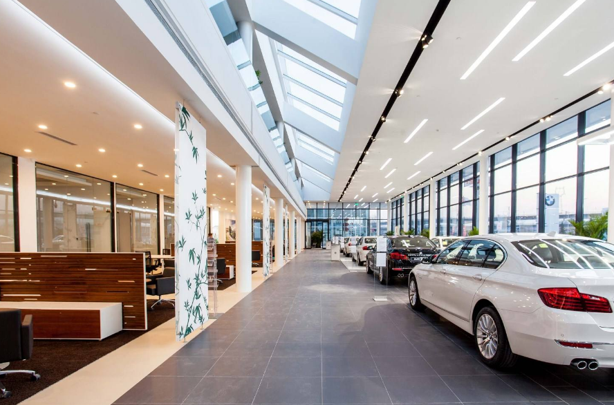 过年宅在家里 还是去4S店看看