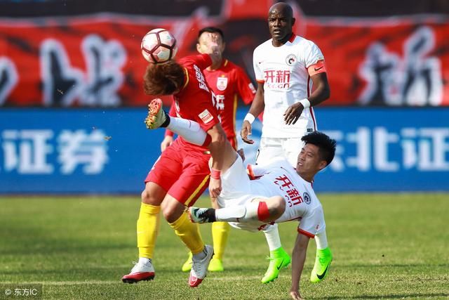 中超积分榜犬牙交错:鲁能上港主导BIG4走势,保