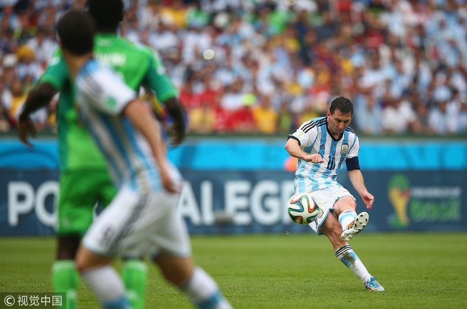 2014年6月25日，巴西贝拉里奥球场，2014巴西世界杯小组赛F组，尼日利亚2-3阿根廷。 梅西打入球队第二粒进球。