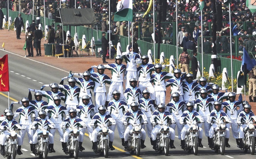 印度阅兵仪式上"花式开挂"