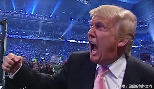 川普上任美国总统前居然参加过WWE摔角比赛