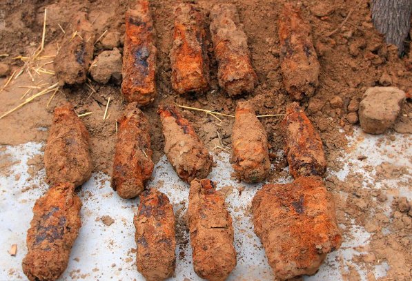 村民建房时挖到大量"土疙瘩",看清后立即远离并报警