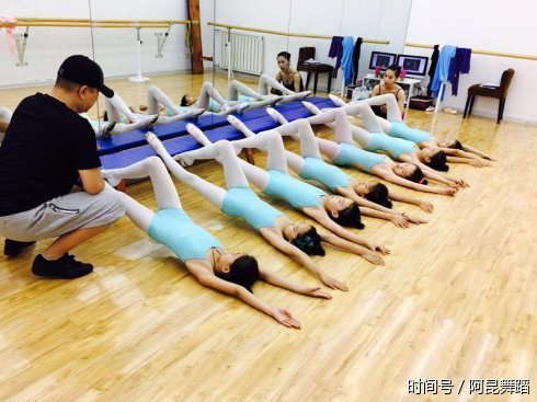 济南专业舞蹈艺考培训班 阿昆舞蹈 舞蹈艺考生