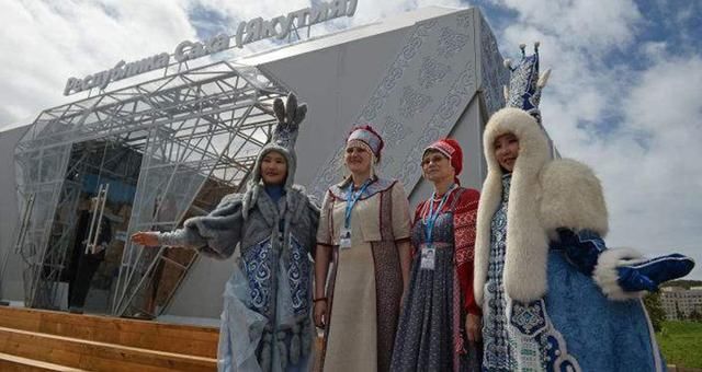 世界第二大黄种人国家,面积比印度大,黄金和钻