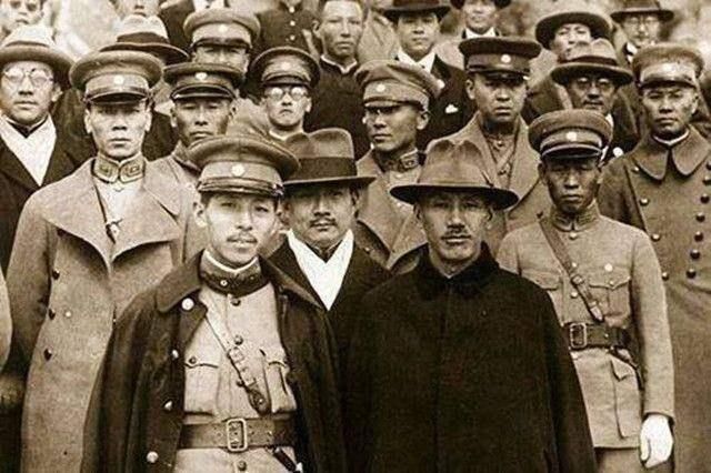 张学良如果不撤军能扛日本多久?128个日本骑