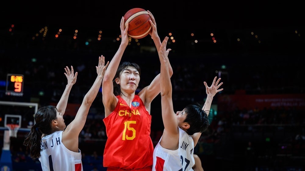“降维打击”！中国女篮大胜韩国女篮63分 取世界杯开门红