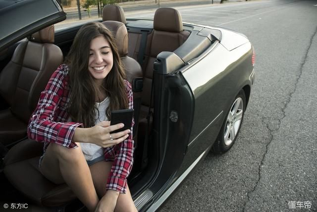 关于路边临时车位的停车技巧,不懂的话就要吃
