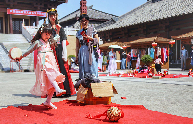 宣平里第二届汉服节为游客呈现文化盛宴《王昭