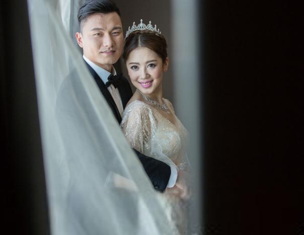 国足球员工资曝光:最少年薪税后800万 最高是