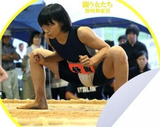反差萌!日本最美相扑运动员爆红