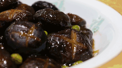 干香菇和鲜香菇,哪个更有营养?看完才知道,原来这样吃更好! 干香菇和鲜香菇,哪个更有营养?看完才知道,原来这样吃更好!