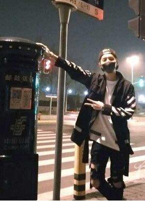 鹿晗探班迪丽热巴,却和张彬彬大秀基情?告诉