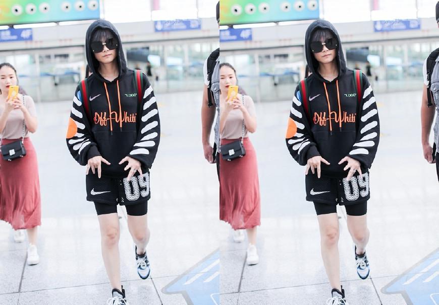 李宇春真会玩!长袖卫衣配短裤潮炸机场,网友:这