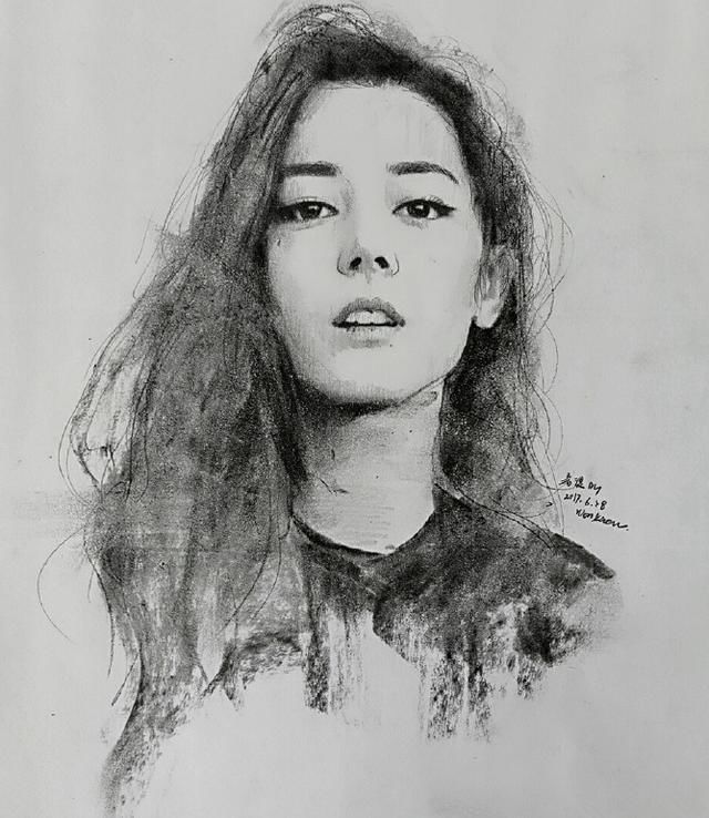 迪丽热巴素描肖像欣赏