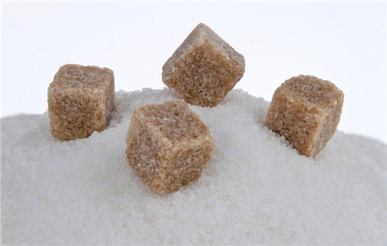 牙膏洗脸可以祛斑吗 正确祛斑的方法是什么?