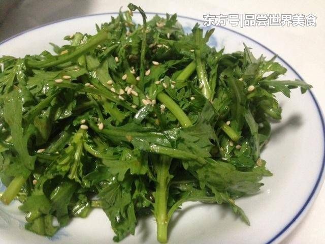 野茼蒿含有人體所需的多種蛋白質,胡蘿蔔和維生素等營養成,而且味道鮮