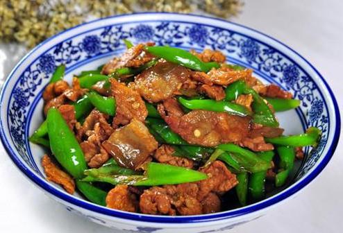 炒猪肉时,很多人少了关键"一步",难怪说肉会柴,很难吃