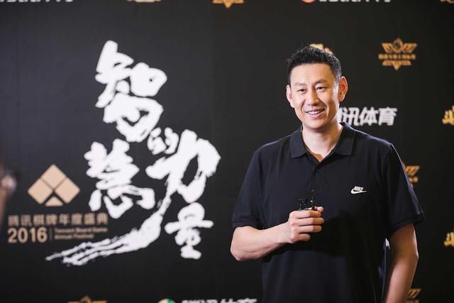 当年中国男篮最强阵容!姚明易建联双塔横扫亚