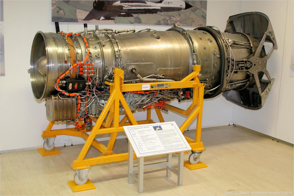 这款发动机驱动台风飞行超30万小时 被称世界