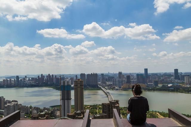 三四线房价过万的城市数量越来越多,还哪有所