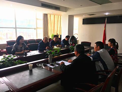 湖南省地质测绘院副院长史与正到桃源指导地理