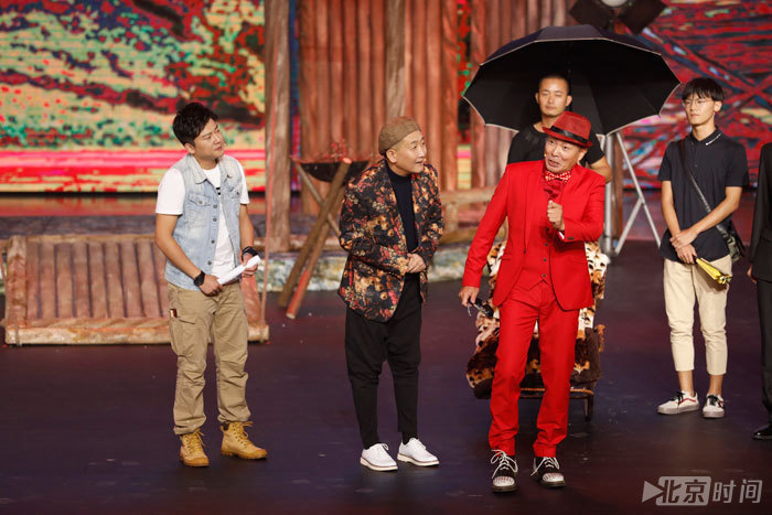 梁天谢园都来《跨界喜剧王》了 葛优还会远吗