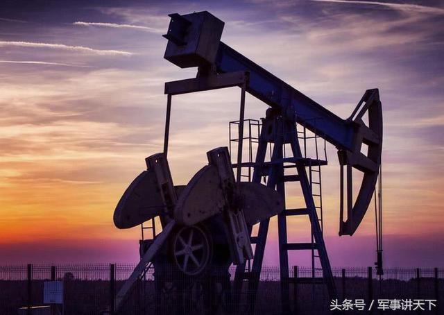 美国刚宣布禁止所有国家进口伊朗石油,安倍就