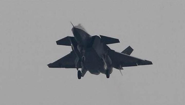 不许笑!印度雷达数公里外发现歼20!网友:别费电