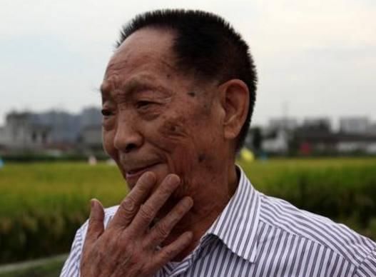 袁隆平历经五台座驾,网友:就是给袁老配个飞机