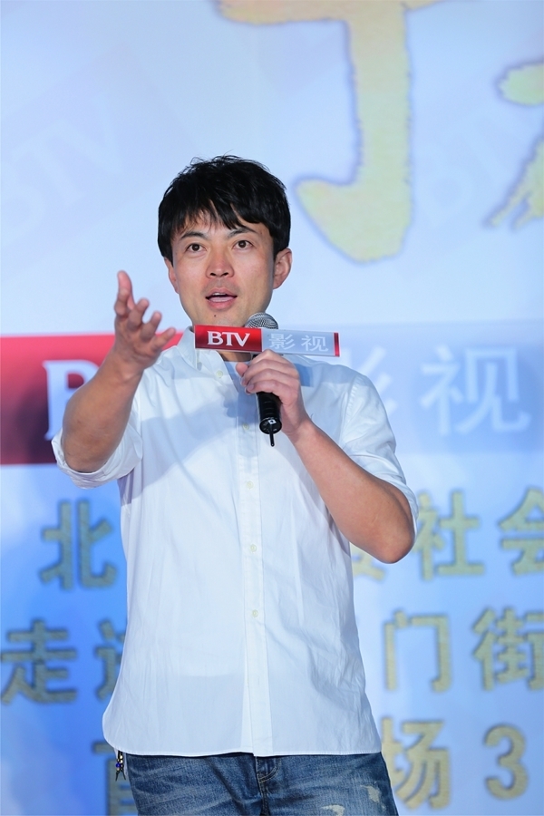 《丁大命》走进社区 朱锐迟嘉大赞"林家父子档"