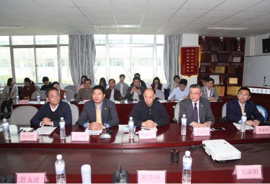 青岛大学中细软创新研究院揭牌仪式在青岛大学