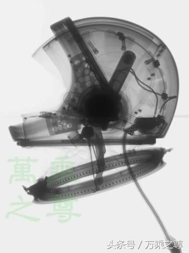 世界上最贵的衣服,美国的2亿美元一套,中国的