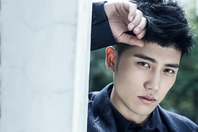 《学生兵》燃爆盛夏 张耀宇致敬革命先辈(图1) 《学生兵》燃爆盛夏 张耀宇致敬革命先辈(图1)