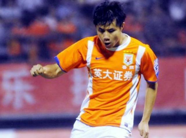 湖北籍足球运动员往往成为国家队组织核心,为