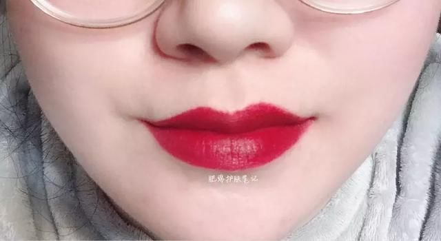 春节假期的唇膏\/口红战略部队