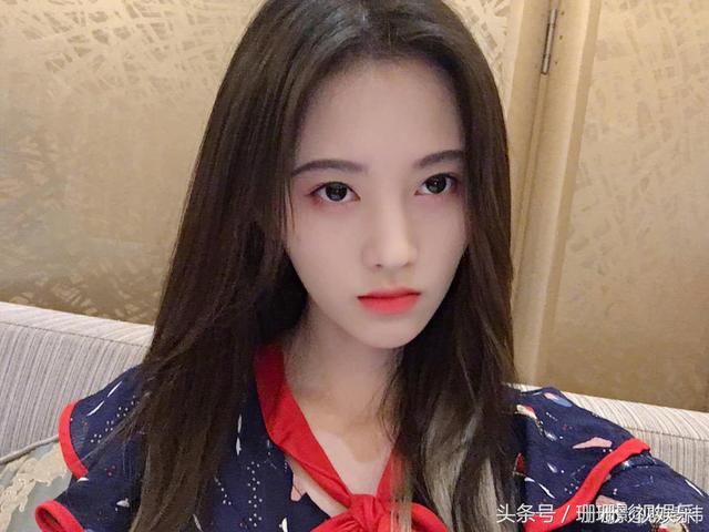 鞠婧祎冷漠girl写真流出,上身不愧是千年美女,看