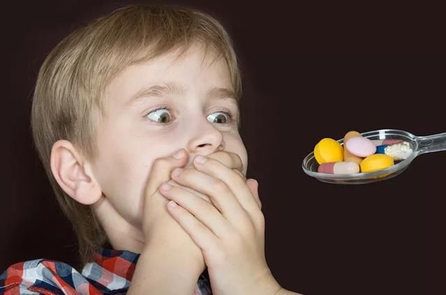 5岁男孩吃小儿氨酚黄那敏造成肝损害,儿童复方