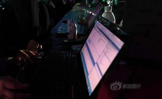 荷兰国防部长:荷兰与俄罗斯正进行网络战