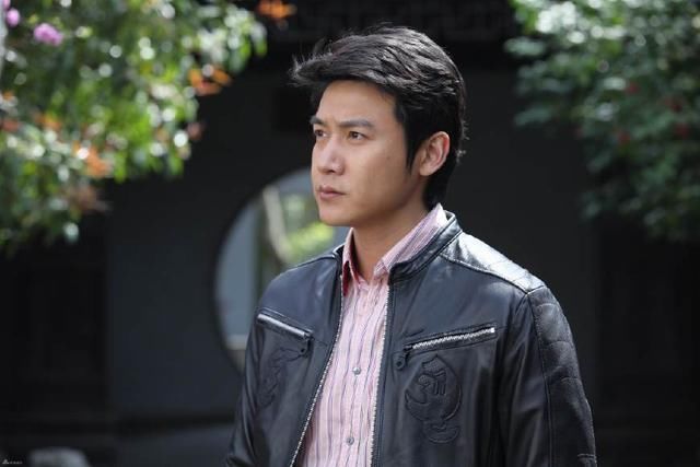 陆毅娶姐姐,郭京飞娶妹妹,这对连襟现在真的很幸福