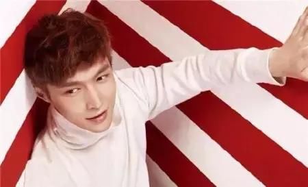 长得帅还不吸烟的男星:张艺兴帅气,杨洋只吃棒